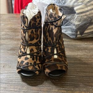 Leopard Print faux lace up Heeled Boots